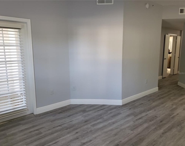 402 S Armenia Avenue - Photo Thumbnail 6