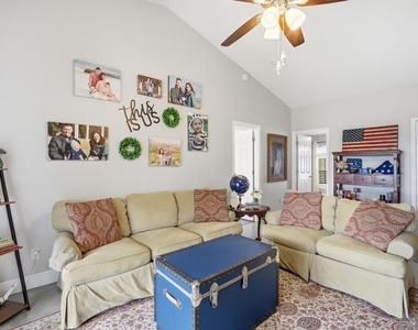 846 Birdie Way - Photo Thumbnail 6