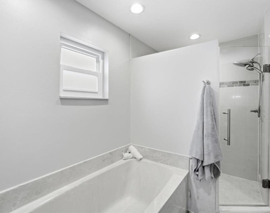 846 Birdie Way - Photo Thumbnail 12