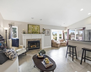 846 Birdie Way - Photo Thumbnail 17