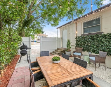 2402 W Cypress Street - Photo Thumbnail 25