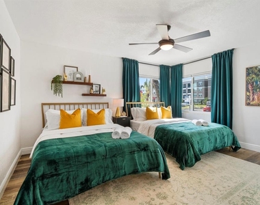 2402 W Cypress Street - Photo Thumbnail 15