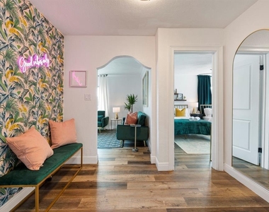 2402 W Cypress Street - Photo Thumbnail 6
