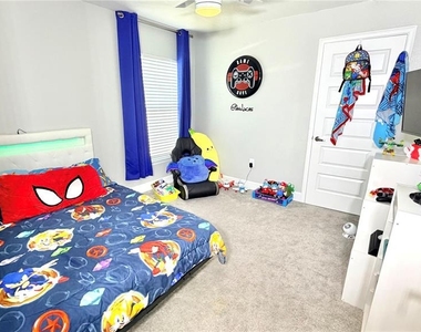 4015 Tullamore Lane - Photo Thumbnail 34