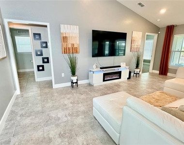 4015 Tullamore Lane - Photo Thumbnail 11