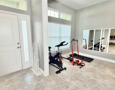 4015 Tullamore Lane - Photo Thumbnail 10