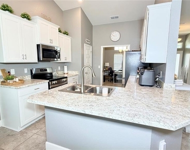 4015 Tullamore Lane - Photo Thumbnail 20