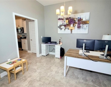 4015 Tullamore Lane - Photo Thumbnail 7