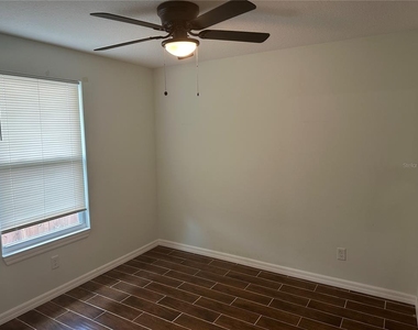 3735 39th Avenue N - Photo Thumbnail 6