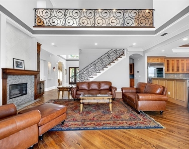 115 18th Street - Photo Thumbnail 11
