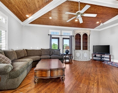 115 18th Street - Photo Thumbnail 64