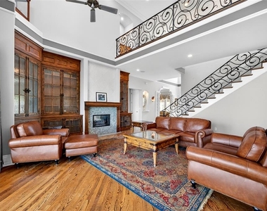 115 18th Street - Photo Thumbnail 12