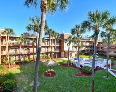 12760 Indian Rocks Road - Photo Thumbnail 37