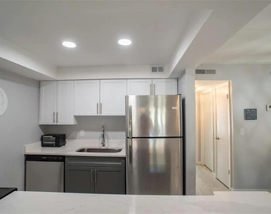 12760 Indian Rocks Road - Photo Thumbnail 3