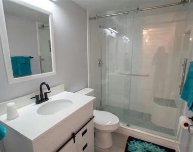 12760 Indian Rocks Road - Photo Thumbnail 8