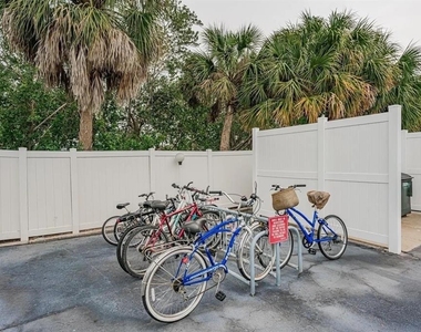 12760 Indian Rocks Road - Photo Thumbnail 32