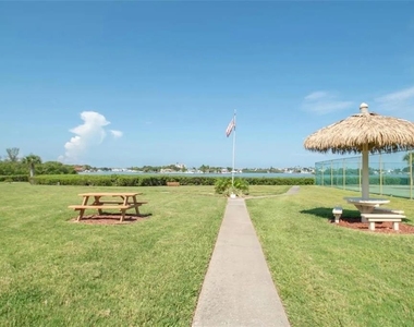 12760 Indian Rocks Road - Photo Thumbnail 18