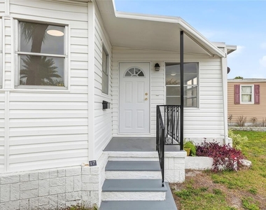 4851 W Gandy Boulevard - Photo Thumbnail 4