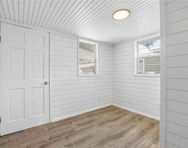 4851 W Gandy Boulevard - Photo Thumbnail 20