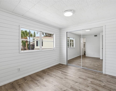 4851 W Gandy Boulevard - Photo Thumbnail 15