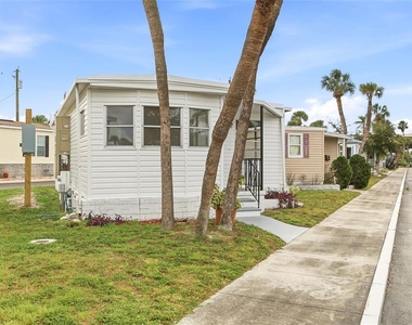4851 W Gandy Boulevard - Photo Thumbnail 2