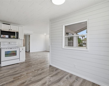 4851 W Gandy Boulevard - Photo Thumbnail 13