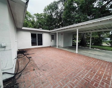 1039 S Frankland Road - Photo Thumbnail 28