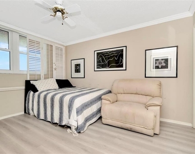 15462 Gulf Boulevard - Photo Thumbnail 25