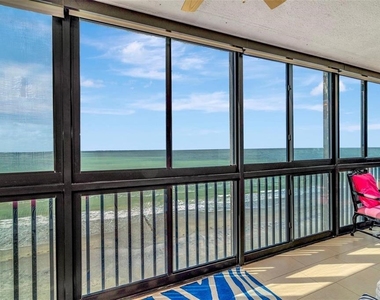 15462 Gulf Boulevard - Photo Thumbnail 18