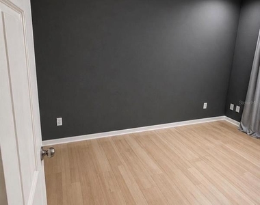 2203 Silver Pines Place - Photo Thumbnail 10