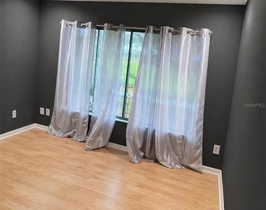 2203 Silver Pines Place - Photo Thumbnail 5