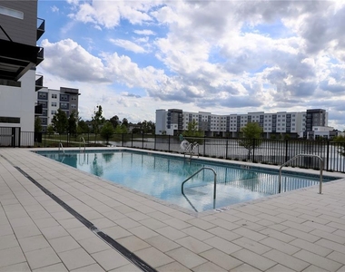5579 Millenia Park Boulevard - Photo Thumbnail 12