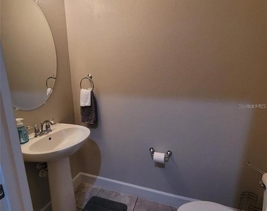 2910 Windmill Drive - Photo Thumbnail 8