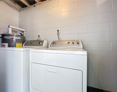 3025 Long Street - Photo Thumbnail 5