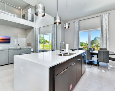 7740 Sandy Ridge Drive - Photo Thumbnail 11