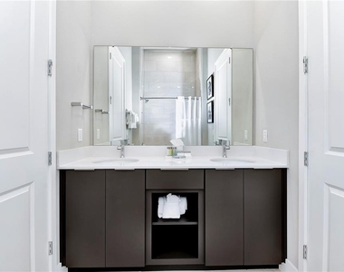 7740 Sandy Ridge Drive - Photo Thumbnail 25