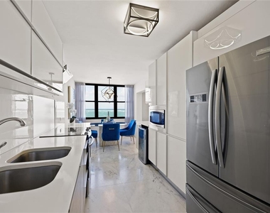 2 Washington Street - Photo Thumbnail 5