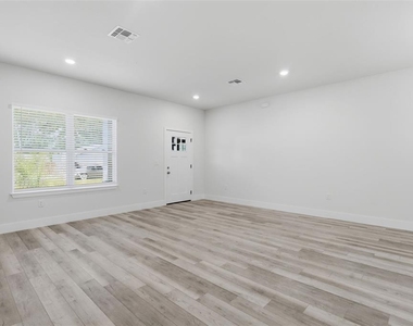 16475 Se 89th Terrace - Photo Thumbnail 4