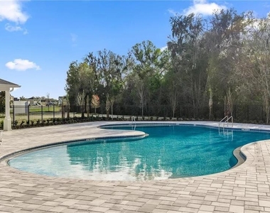 1632 Nw 44th Court Road - Photo Thumbnail 3