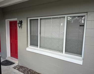 3200 Fairway Lane - Photo Thumbnail 1