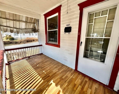 637 E Elm Street - Photo Thumbnail 7