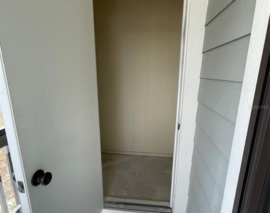 3764 Idlebrook Circle - Photo Thumbnail 24