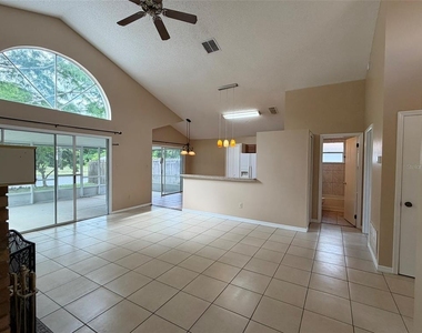 625 Remington Oak Drive - Photo Thumbnail 9