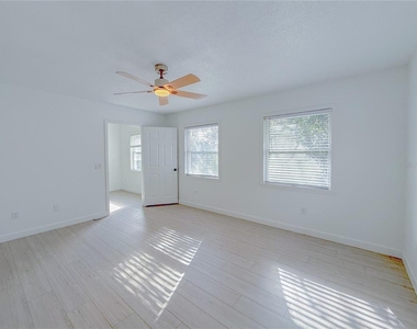 2827 Sanctuary Lane - Photo Thumbnail 37