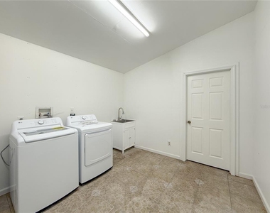 2827 Sanctuary Lane - Photo Thumbnail 55