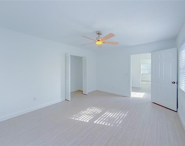 2827 Sanctuary Lane - Photo Thumbnail 36