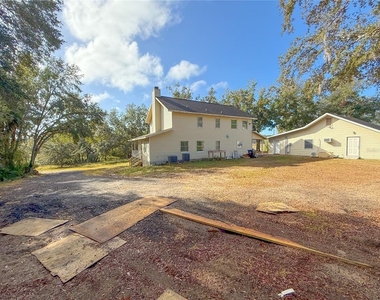 2827 Sanctuary Lane - Photo Thumbnail 6