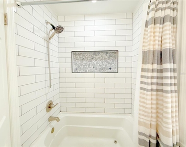 2827 Sanctuary Lane - Photo Thumbnail 32