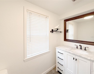 2827 Sanctuary Lane - Photo Thumbnail 28
