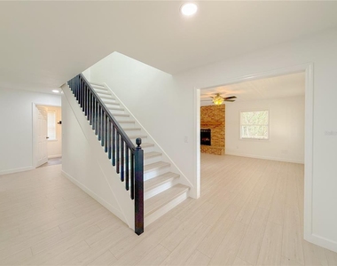 2827 Sanctuary Lane - Photo Thumbnail 20